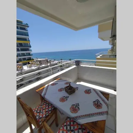 Kurt Safir Euro5 Apartamento *